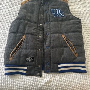 Reversible UK wildcats vest